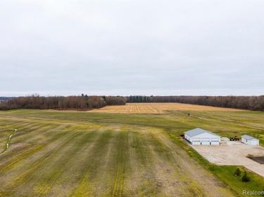 Wadhams Road , St. Clair, MI 48079