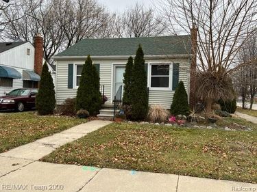 3855 WEDDELL Street , Dearborn, MI 48124