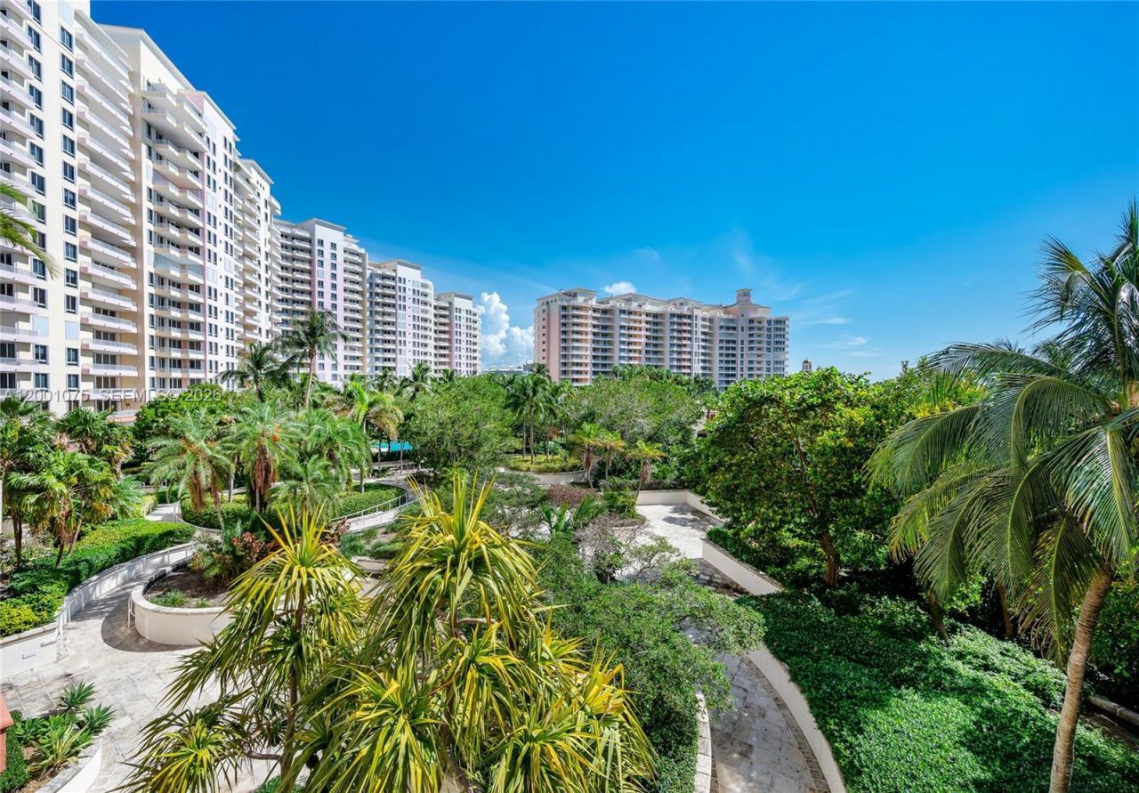 789 Crandon Blvd, Unit 502, Key Biscayne, FL 33149 Photo