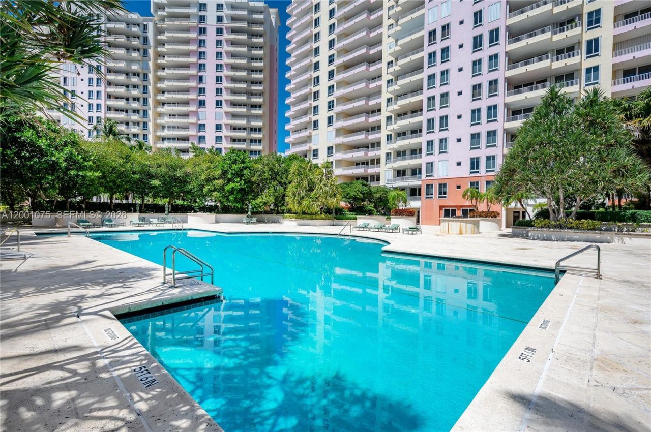 789 Crandon Blvd, Unit 502, Key Biscayne, FL 33149 Photo