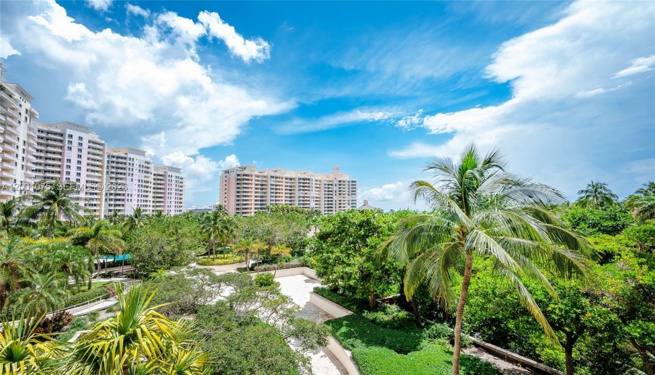 789 Crandon Blvd, Unit 502, Key Biscayne, FL 33149 Photo