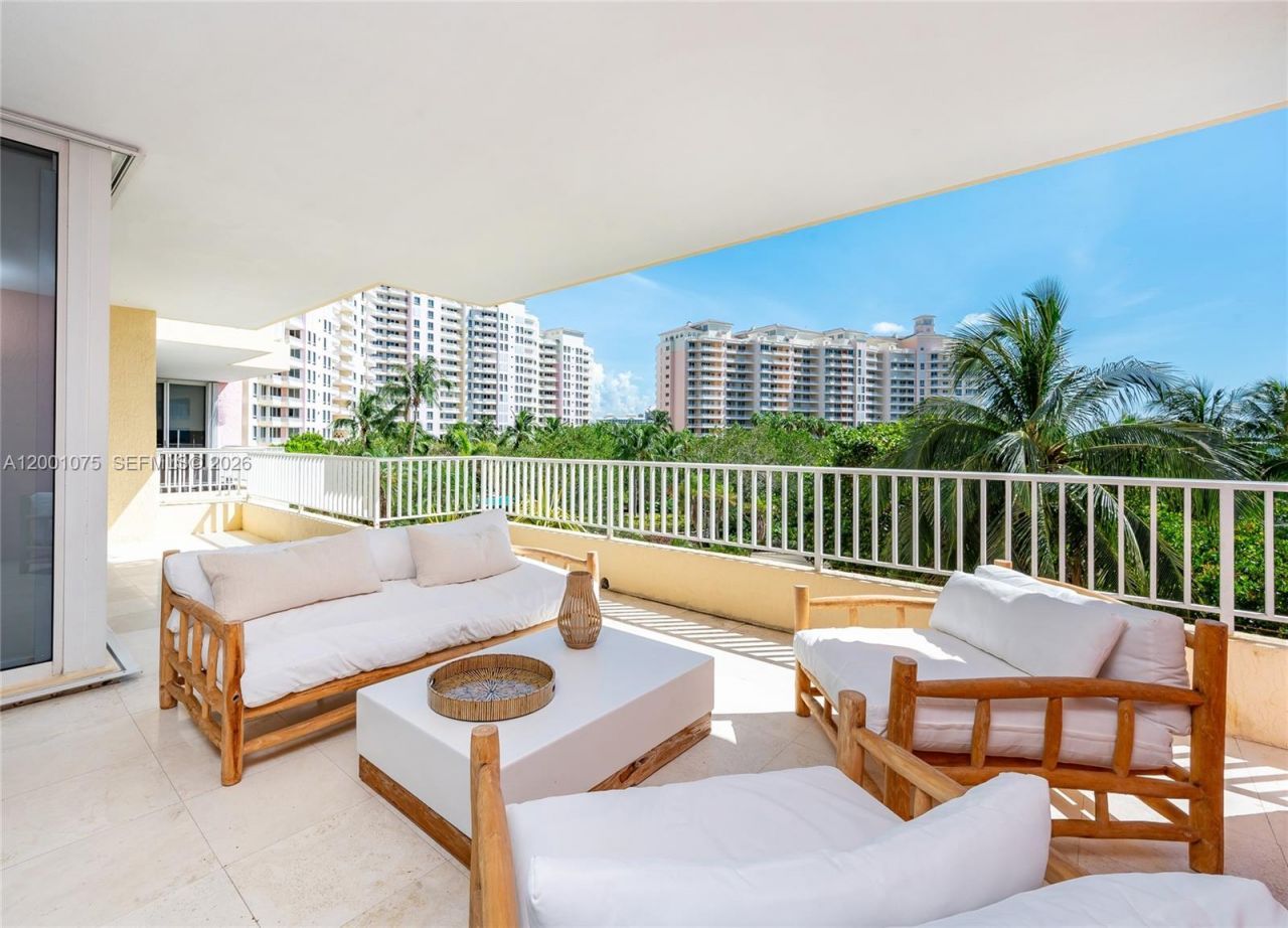 789 Crandon Blvd, Unit 502, Key Biscayne, FL 33149 Photo
