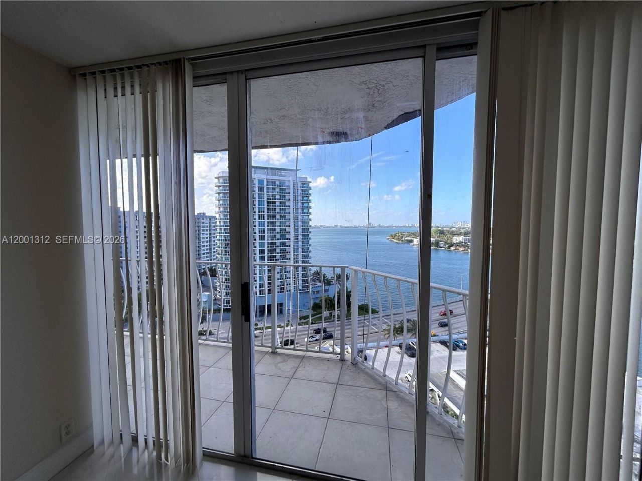 7601 E Treasure Dr, Unit 1612, North Bay Village, FL 33141 Photo