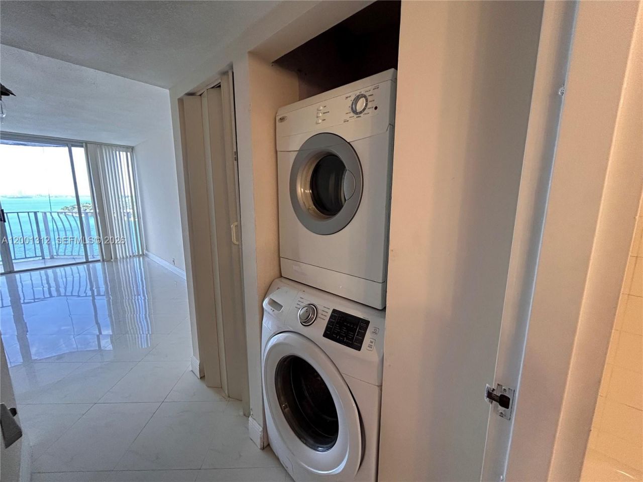 7601 E Treasure Dr, Unit 1612, North Bay Village, FL 33141 Photo