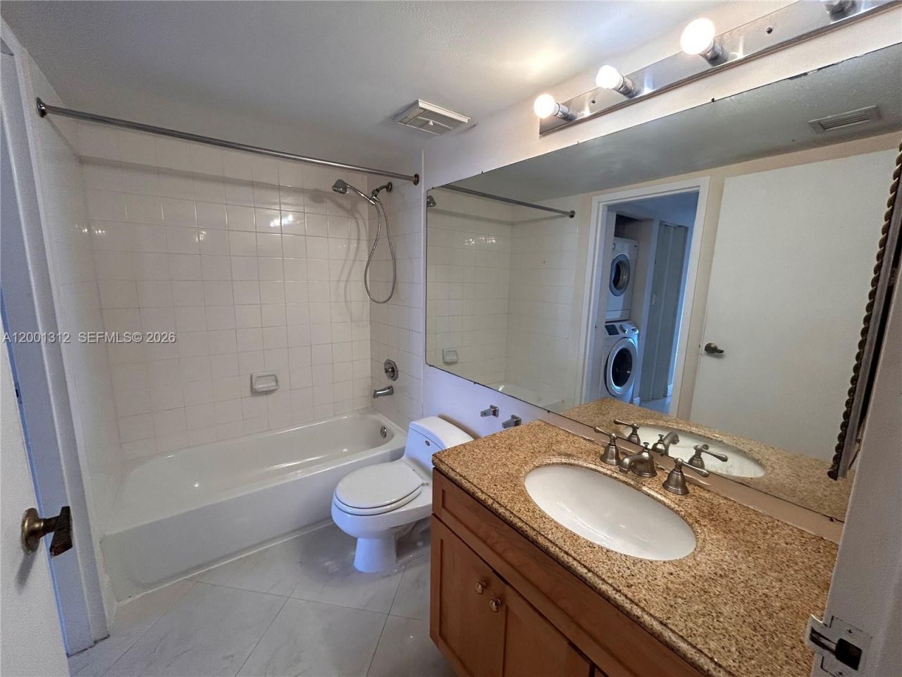 7601 E Treasure Dr, Unit 1612, North Bay Village, FL 33141 Photo