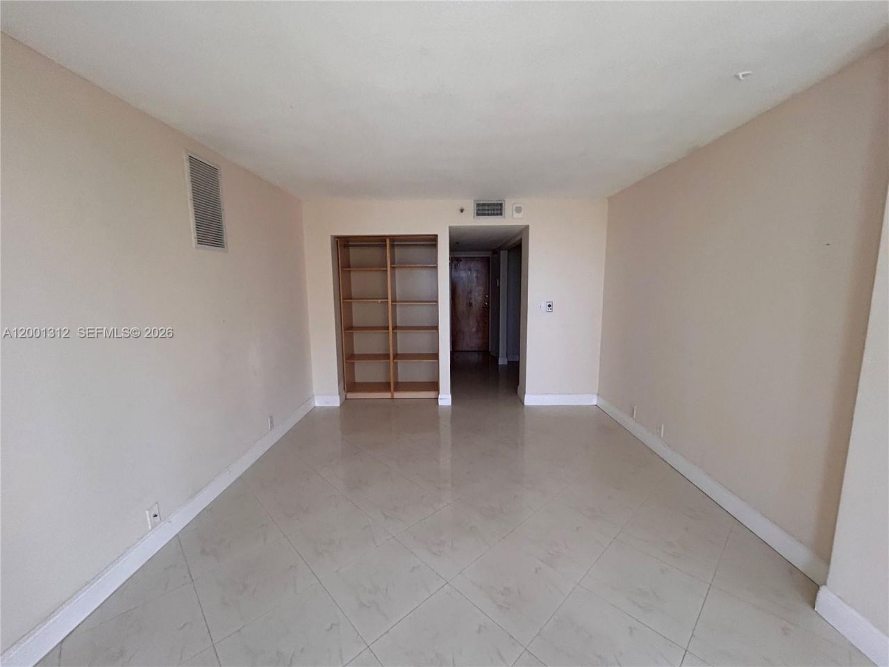 7601 E Treasure Dr, Unit 1612, North Bay Village, FL 33141 Photo