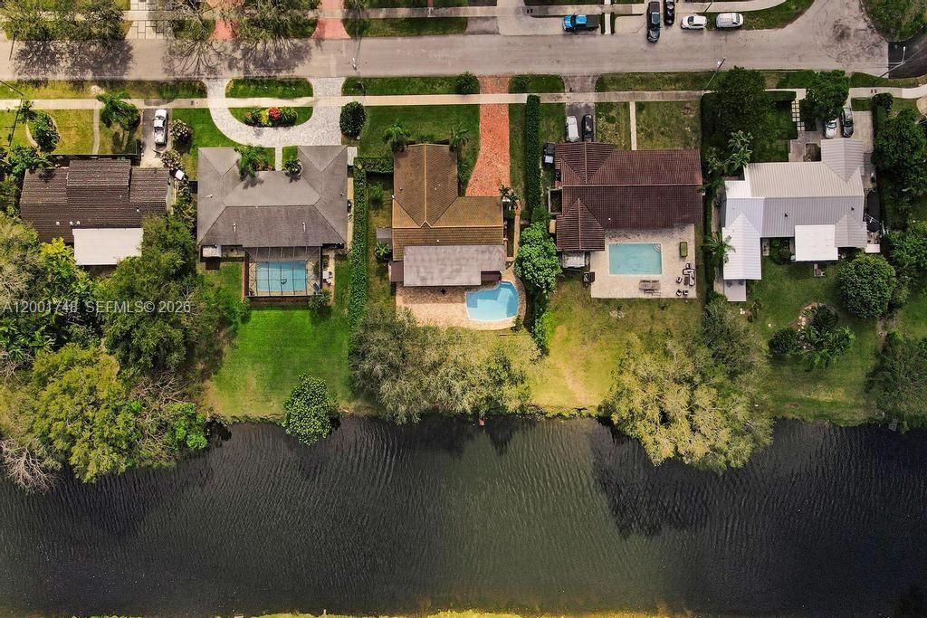 9261 SW 85th St, Miami, FL 33173 Photo