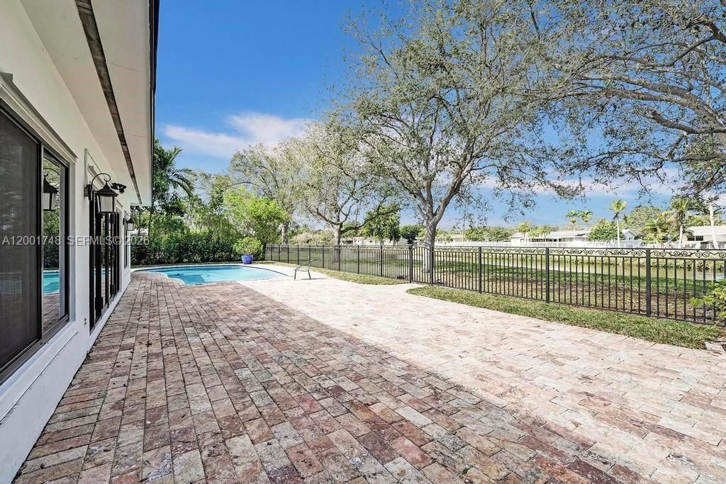 9261 SW 85th St, Miami, FL 33173 Photo