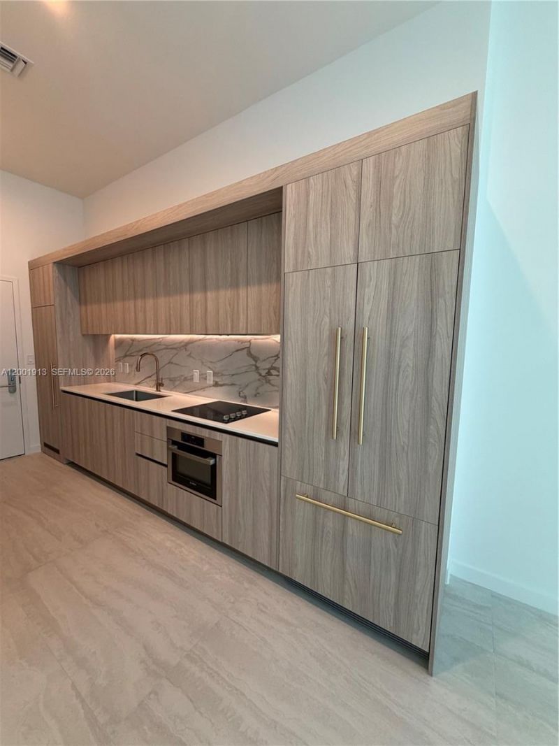 77 SE 5th Street, Unit 1007, Miami, FL 33131 Photo