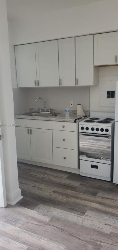 8545 Harding Ave, Unit 5, Miami Beach, FL 33141 Photo