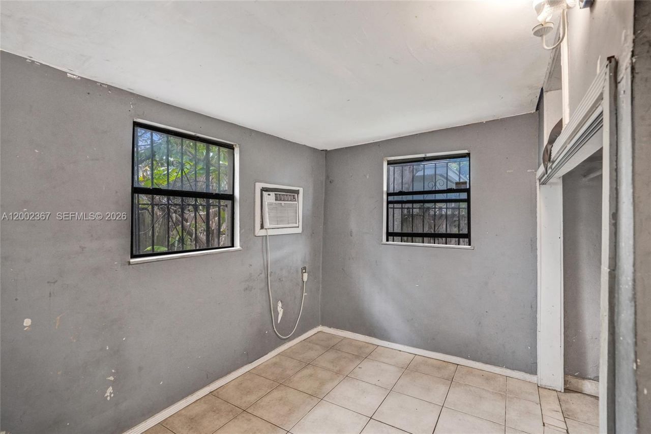 836 NW 101st St, Miami, FL 33150 Photo