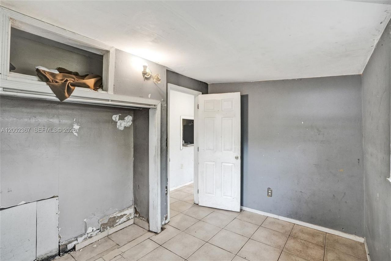 836 NW 101st St, Miami, FL 33150 Photo