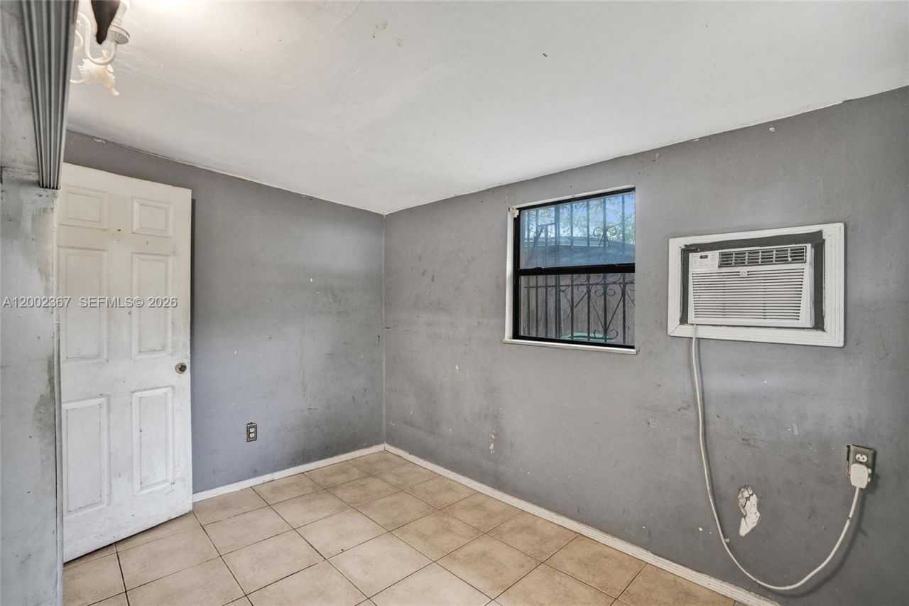 836 NW 101st St, Miami, FL 33150 Photo