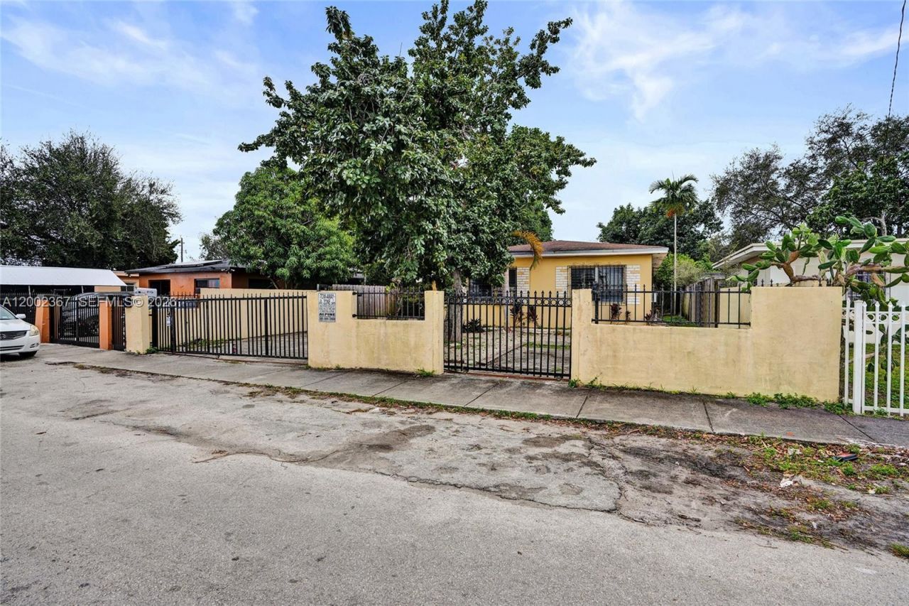 836 NW 101st St, Miami, FL 33150 Photo