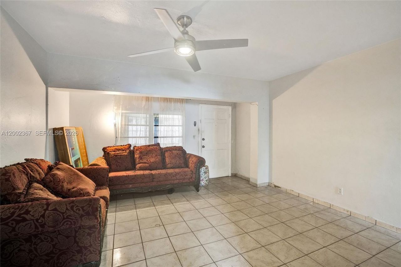 836 NW 101st St, Miami, FL 33150 Photo