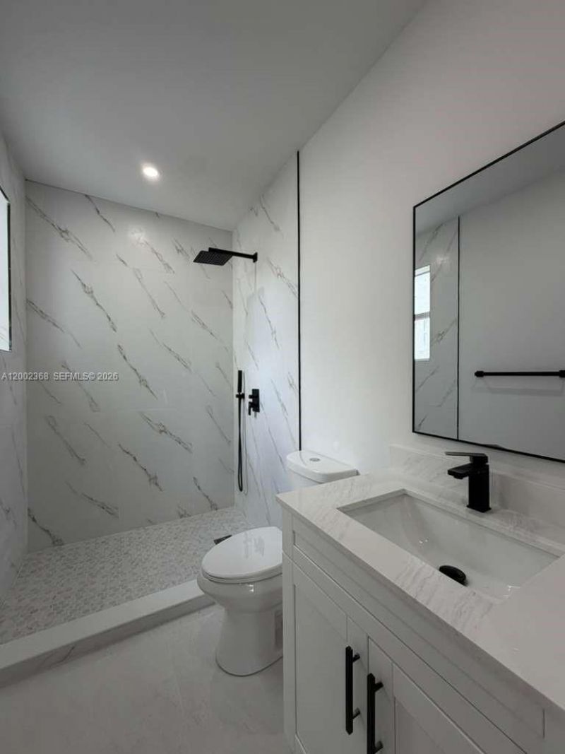 2425 SW 6th St, Unit 5A, Miami, FL 33135 Photo
