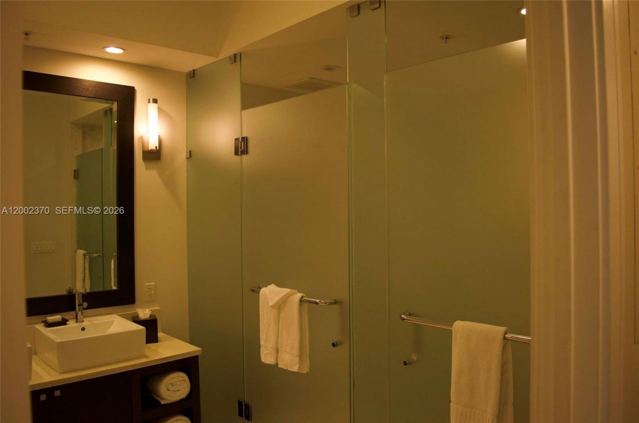 5300 NW 87th Ave, Unit 809, Doral, FL 33178 Photo