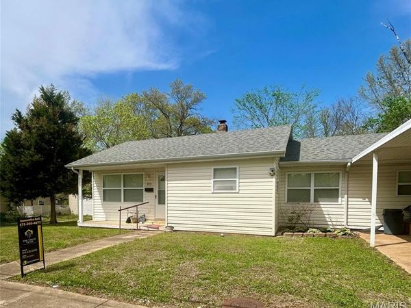 409 W James Avenue, Cuba, MO 65453