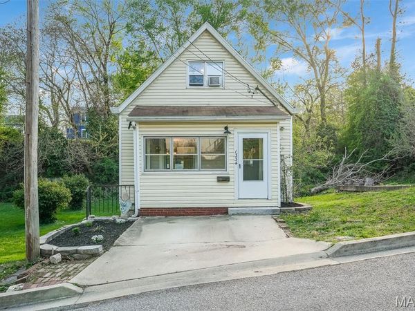 1334 Monroe Street, Alton, IL 62002