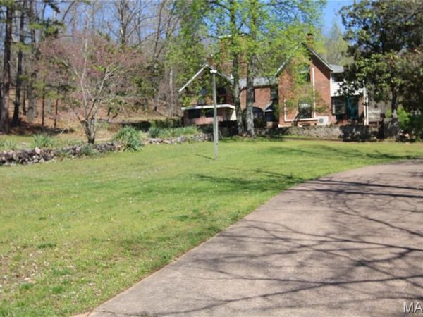 711 W Russell Street, Ironton, MO 63650