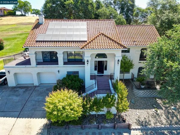 643 Old Course Ct, Valley Springs, CA 95252