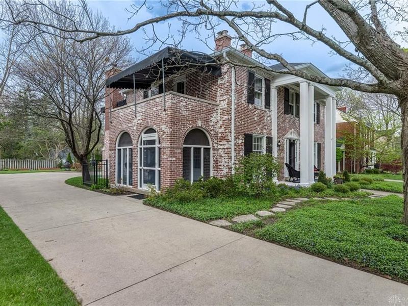 219 Dellwood Avenue, Oakwood, OH 45419 Photo 2