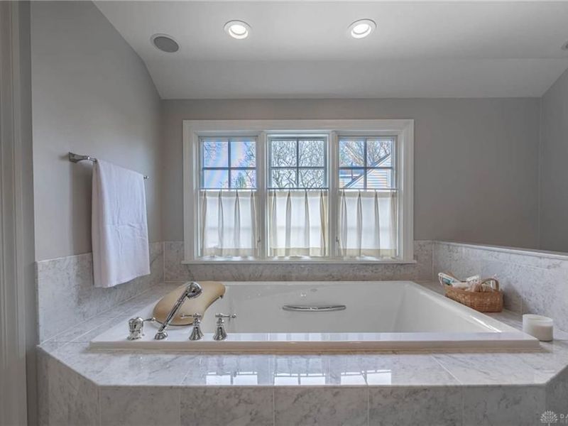 219 Dellwood Avenue, Oakwood, OH 45419 Photo 31