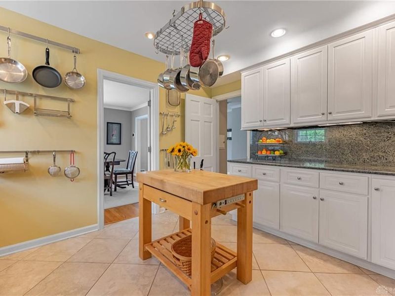 219 Dellwood Avenue, Oakwood, OH 45419 Photo 9