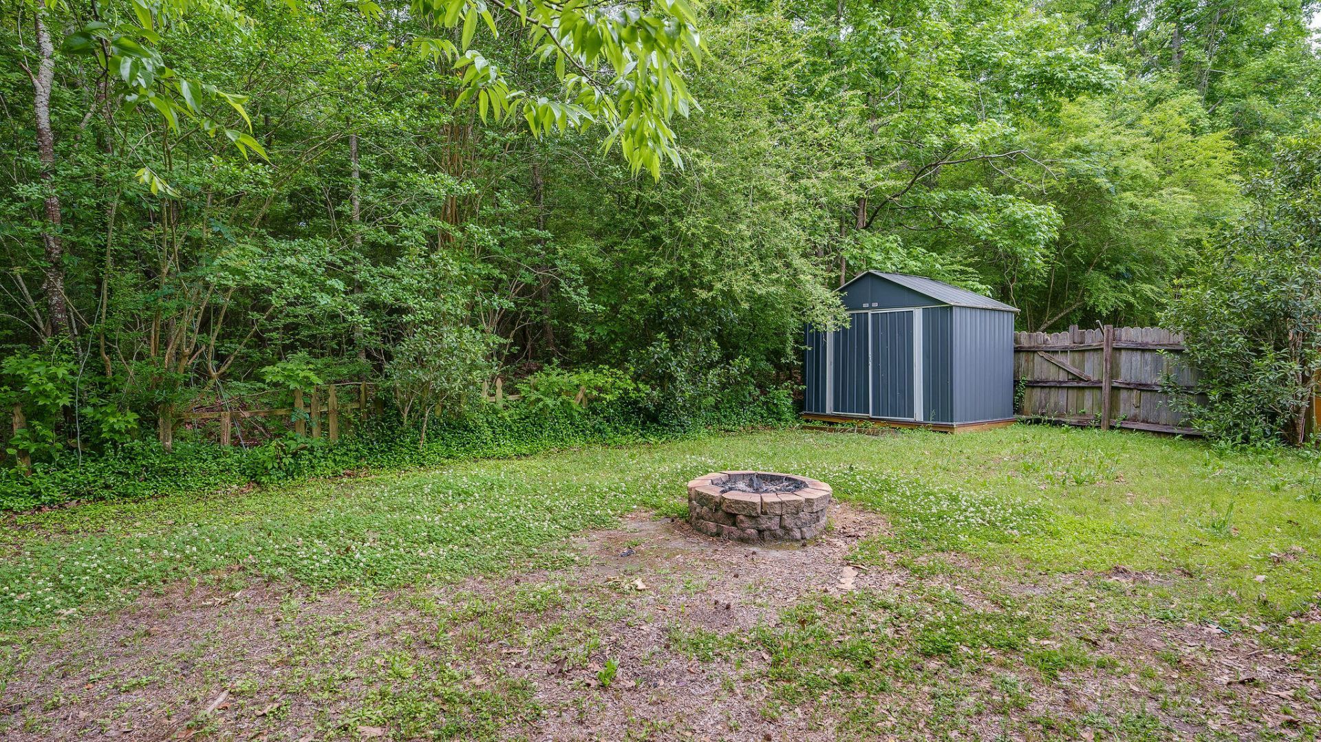 85 Tanbark Court Photo 22