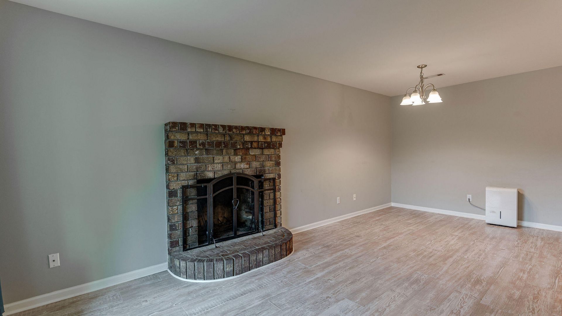 85 Tanbark Court Photo 7