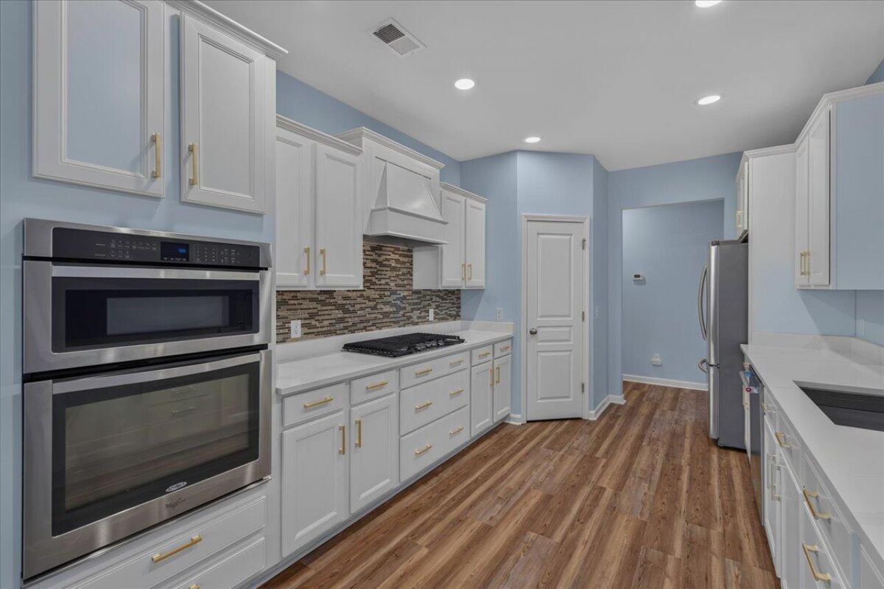 369 Waterlily Way Photo 16