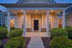 369 Waterlily Way photo 4