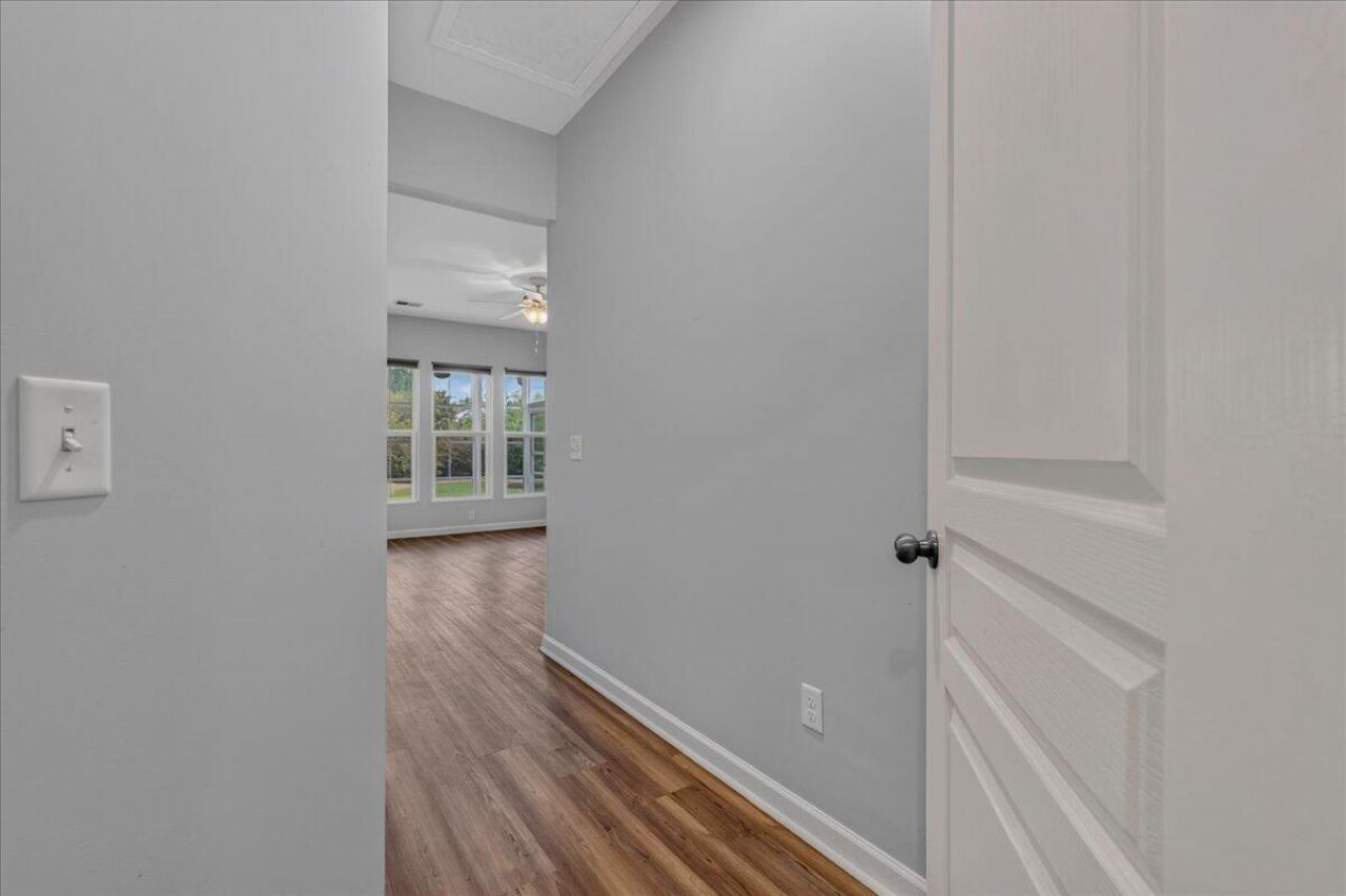 369 Waterlily Way Photo 21