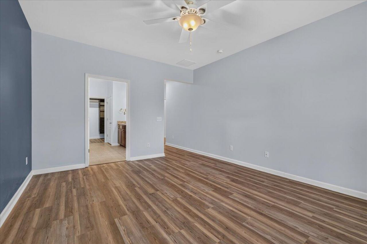 369 Waterlily Way Photo 23