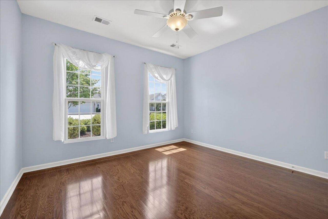 369 Waterlily Way Photo 24