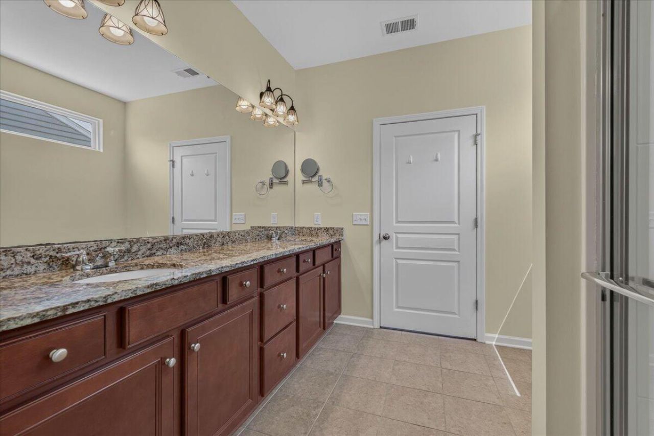 369 Waterlily Way Photo 27