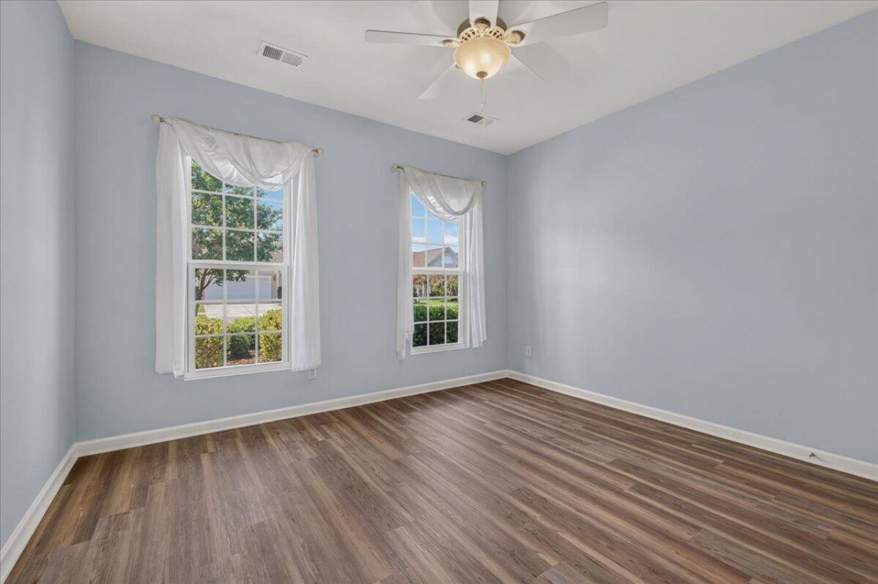 369 Waterlily Way Photo 29