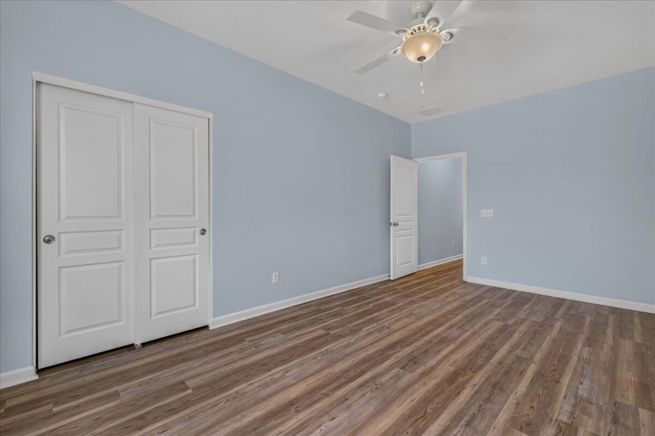 369 Waterlily Way Photo 33