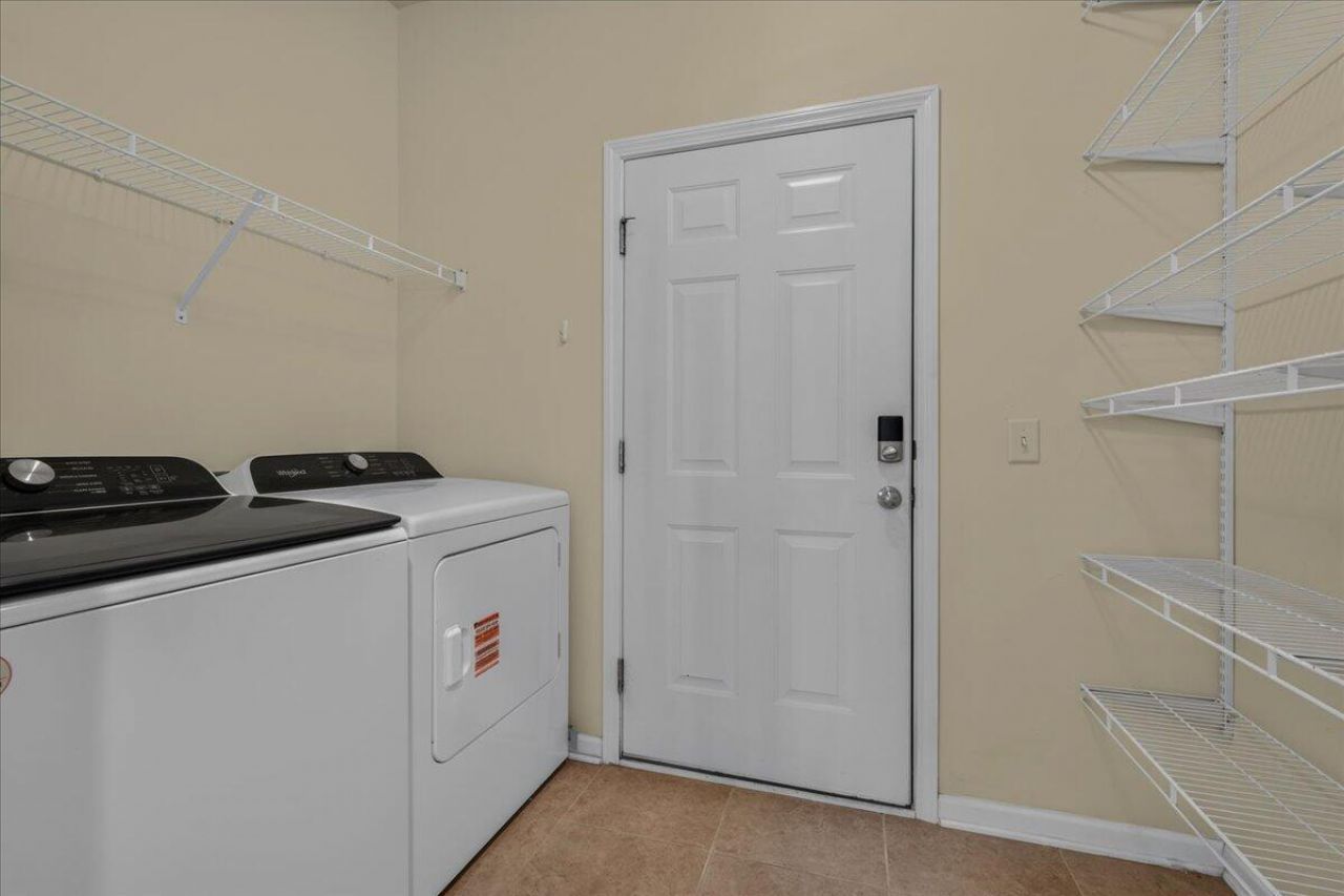 369 Waterlily Way Photo 34