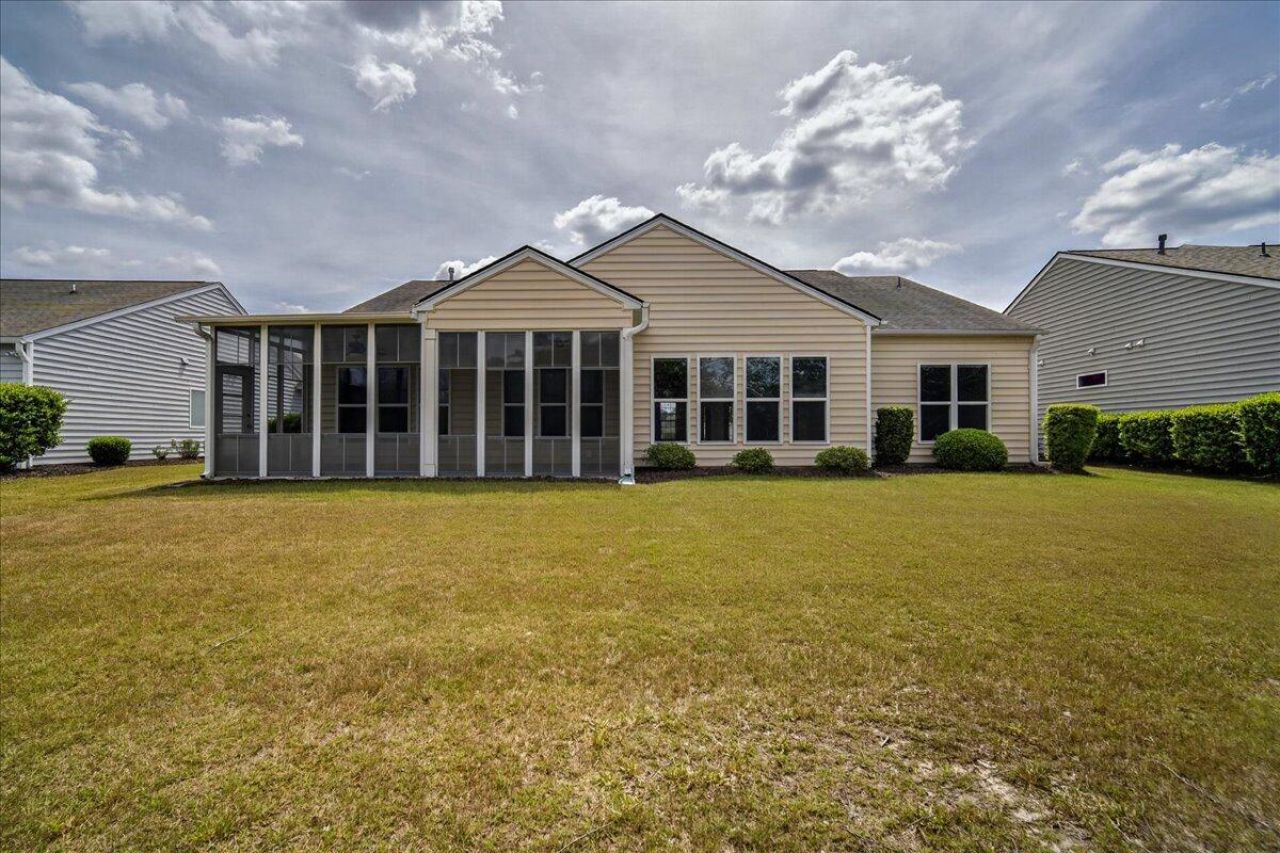 369 Waterlily Way Photo 41
