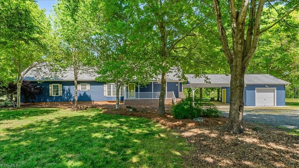 596 Greenbrier Farm Trail, Siler City, NC 27344 Main Photo