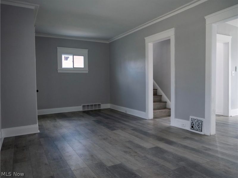 12010 Castlewood Avenue , Cleveland, OH 44108 Photo 14