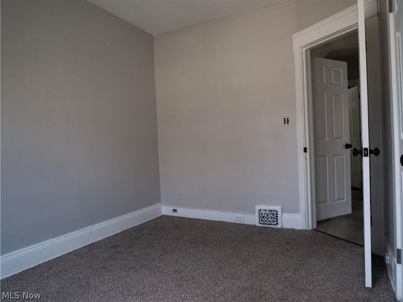 12010 Castlewood Avenue , Cleveland, OH 44108 Photo 20