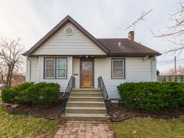 17702 Community Street , Lansing, IL 60438