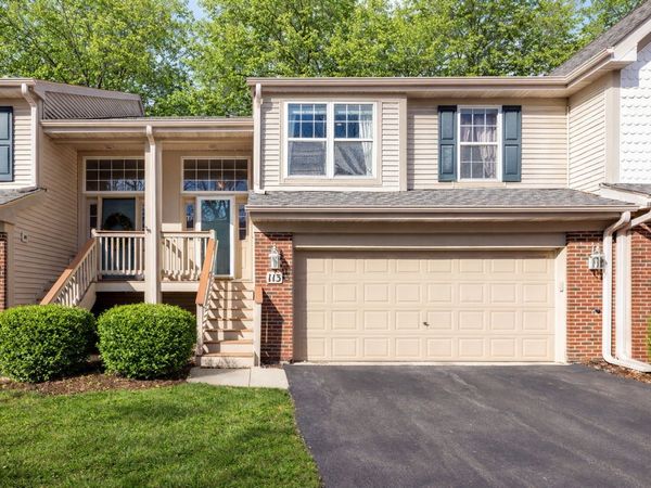 113 Meredith Lane , Unit 10-3, Streamwood, IL 60107