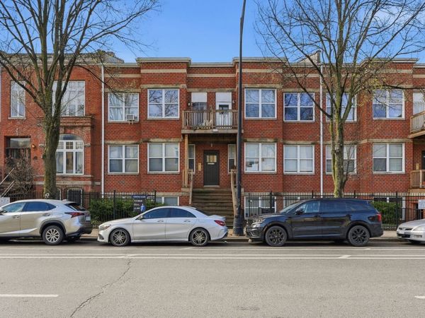 2225 W Warren Boulevard, Unit A3, Chicago, IL 60612