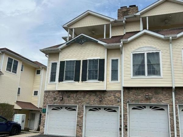 91 Roseland Ave, Unit A8, Caldwell, NJ 07006