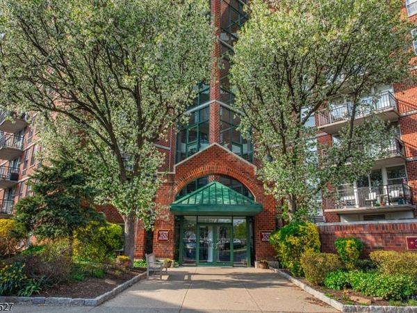 300 Main St, Little Falls, NJ 07424