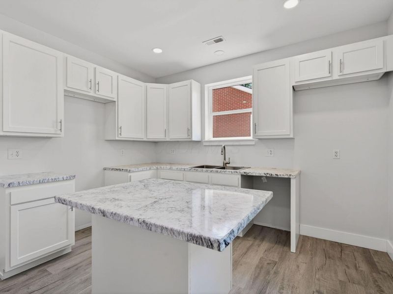 626 N Broad Street, Lancaster, OH 43130 Photo 10