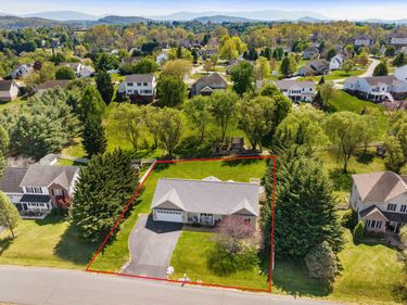 84 WINDSOR DR, FISHERSVILLE, VA 22939